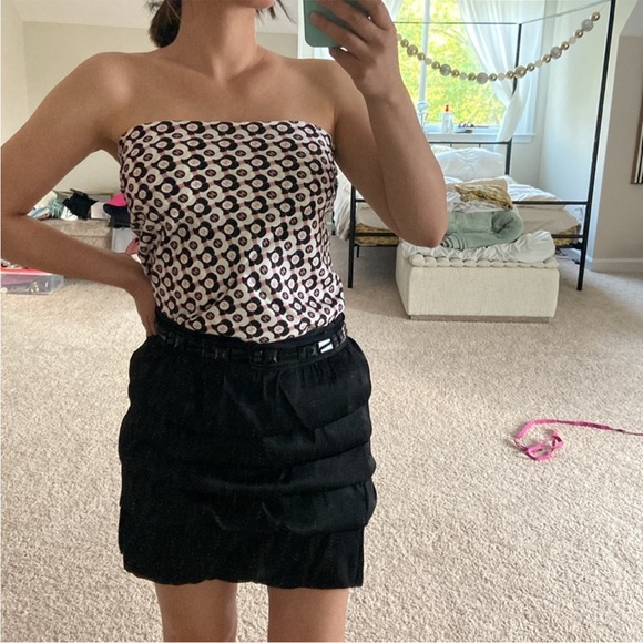 Chanel 100% Silk square scarf - Picture 15 of 16